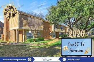 Building Photo - 2101 Park Willow Ln