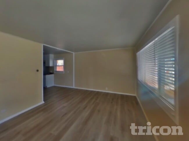 Foto del edificio - 1928 S Franklin Ave