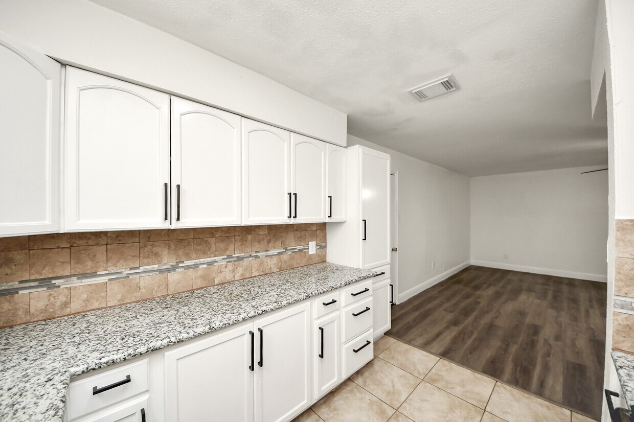 Foto del edificio - 1139 Hartwick Rd