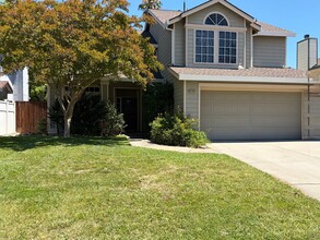 Building Photo - 8506 Twin Trails Dr