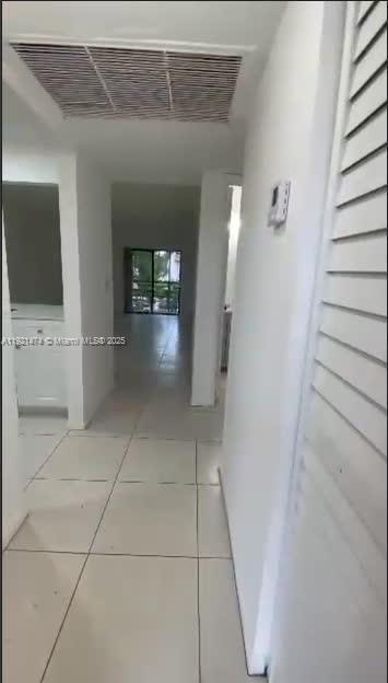 Foto del edificio - 861 NE 209th Terrace