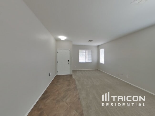 Building Photo - 8809 W Gardenia Ave