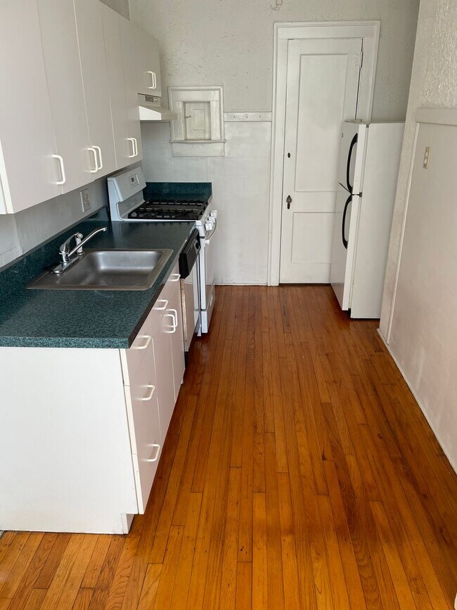 Foto del edificio - 1BD/1BA Apartment Uptown on Mardi Gras Parade Route