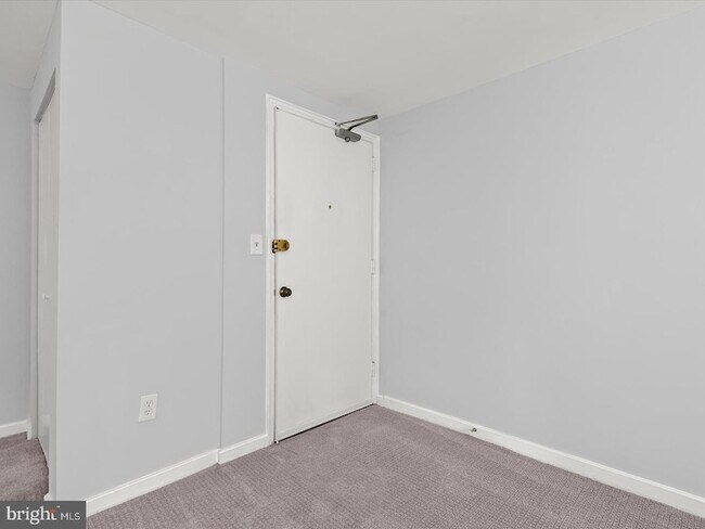 Foto del edificio - 706 S Arlington Mill Dr
