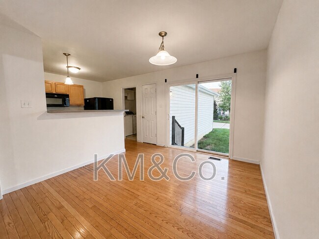 Building Photo - 213 Countryshire Dr