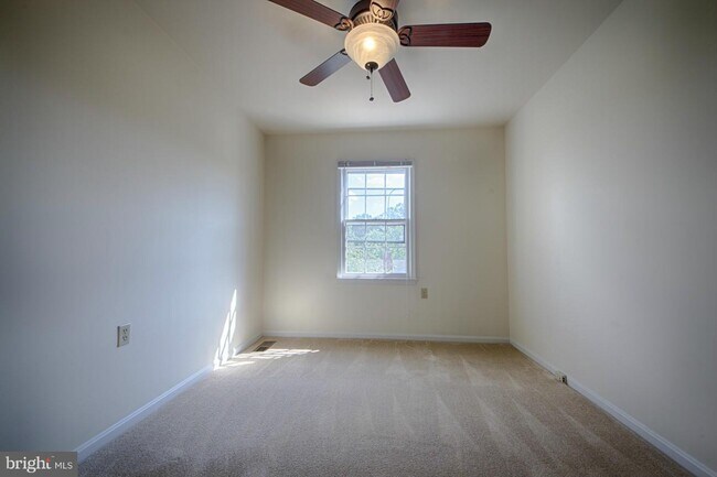 Foto del edificio - 12329 Antietam Rd
