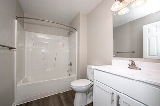 Building Photo - Colony Square Apartments