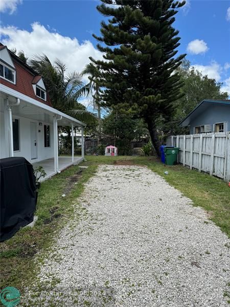 Foto del edificio - 2805 NW 11th St