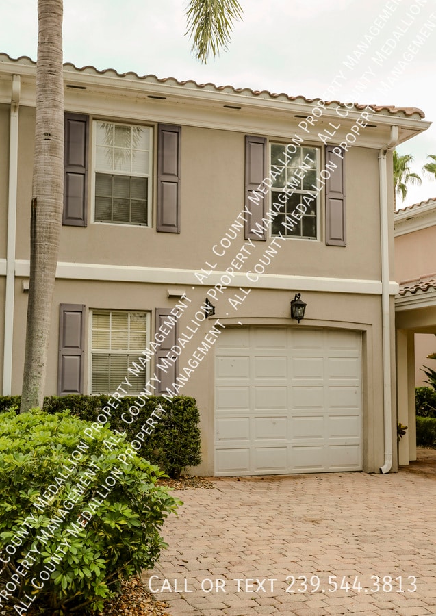Building Photo - 5823 Cove Cir