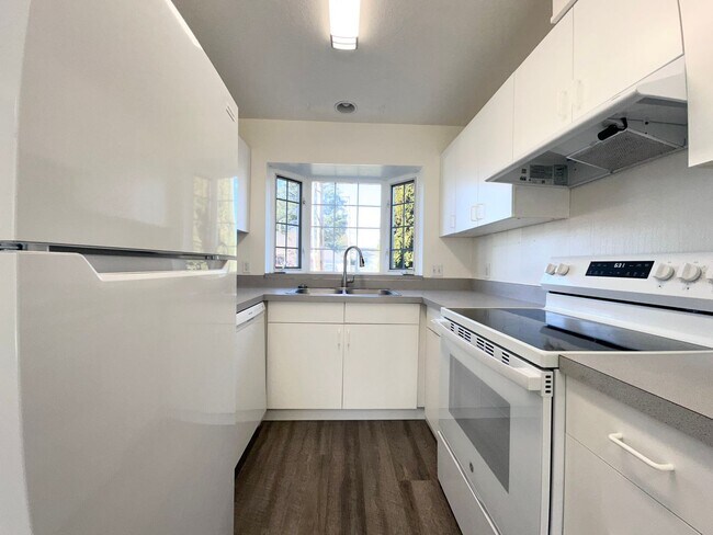 Foto del edificio - Newly Remodeled 2 bd 1.5 ba in Gladstone, ...