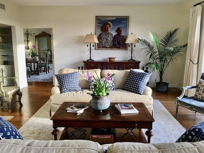 Building Photo - 17090 El Mirador