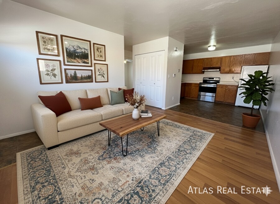 Photo - 4340 Ericson Drive-2