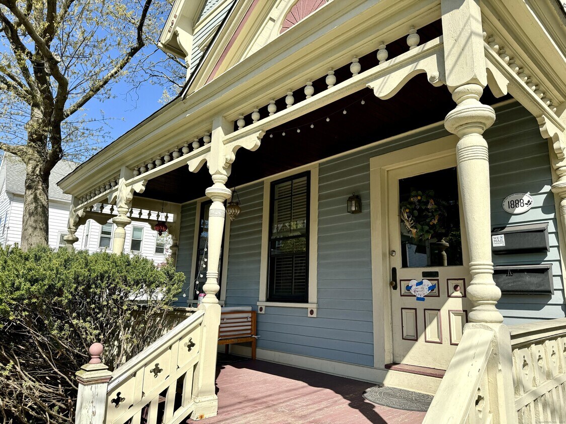 Primary Photo - 109 Foster St