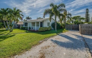 Building Photo - 1331 North N Street