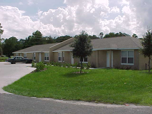 Primary Photo - Oak Haven
