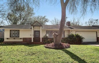 Building Photo - 5615 Arboles Dr