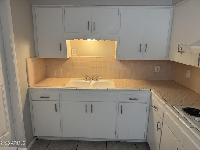 Building Photo - 62 S Allen