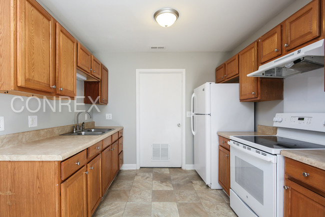 Building Photo - Adorable 3 Bedroom Ranch