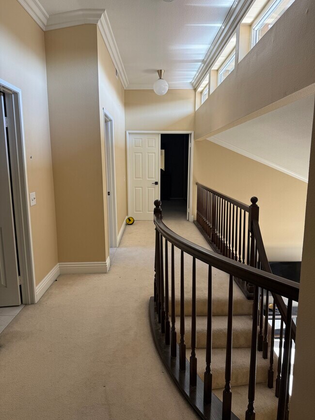 Foto del edificio - 6369 Sunny Meadow Ln