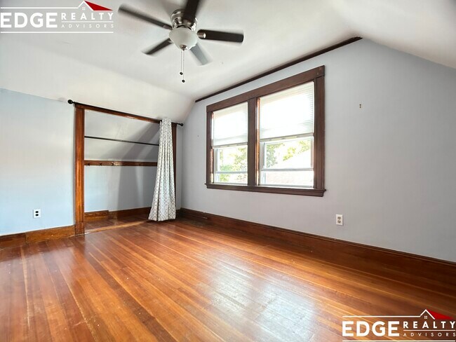 Building Photo - 64 Nonantum St