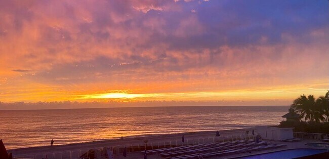 Foto del edificio - 19201 Collins Ave