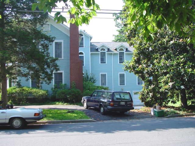 Foto del edificio - 324 Little Falls St