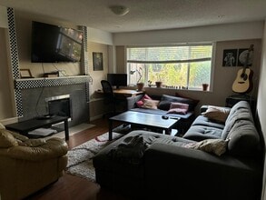 Living Room - 3279 3rd Av W