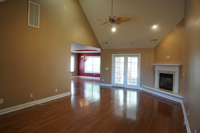 Foto del edificio - 4BD/3BA  Home in Westport Community - at t...