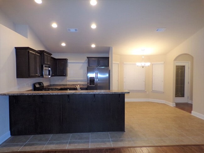 Building Photo - 3-Bed Craftsman-Style Home - Corner Lot