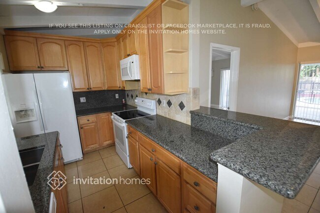 Building Photo - 2548 Gulfstream Ln