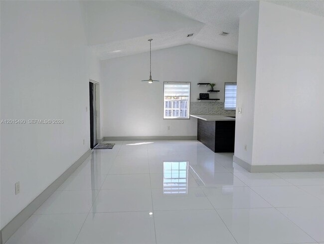 Foto del edificio - 15356 SW 42nd Ln