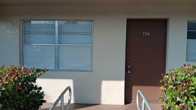 Foto del edificio - 7205 NW 5th Ct