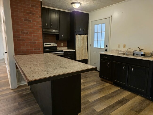 Foto del edificio - 221 Miller St