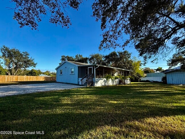 Building Photo - 826 Newfound Harbor Dr