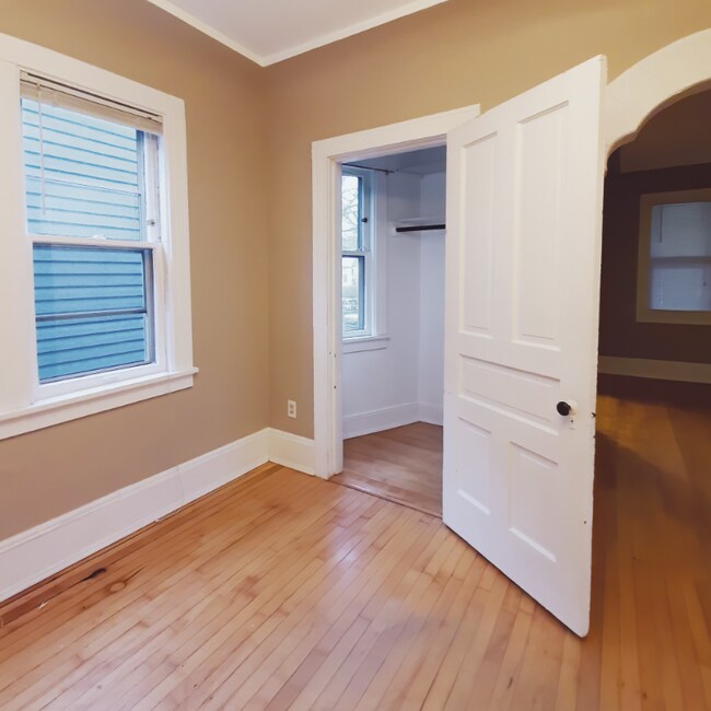 Foto del edificio - 1027 E Kewaunee St