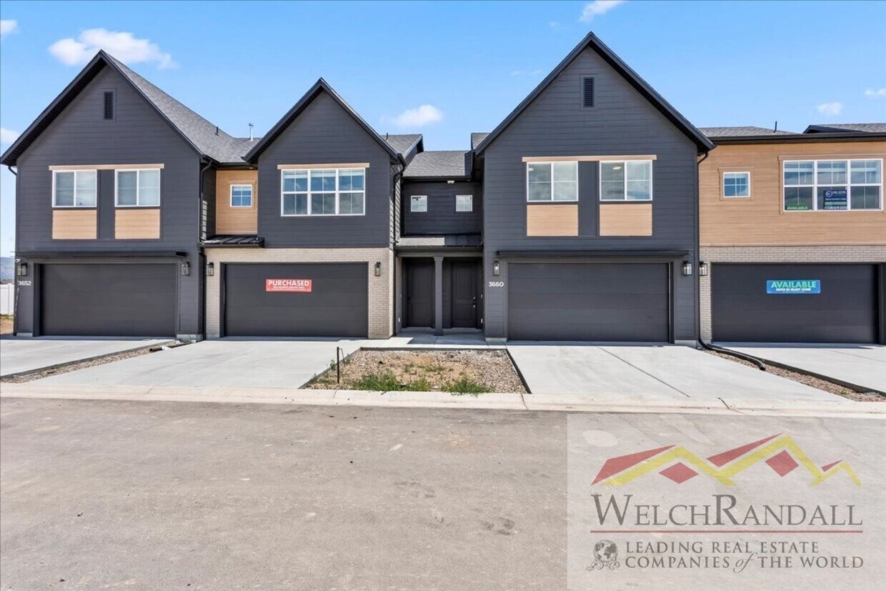 Primary Photo - Brand New Townhome for Rent in West Haven