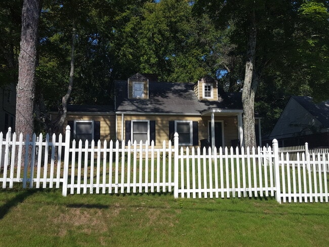 Photo - Wonderful Westridge House