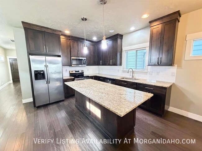 Building Photo - 1822 S Owyhee St