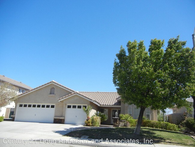 Building Photo - 4149 Portola Dr