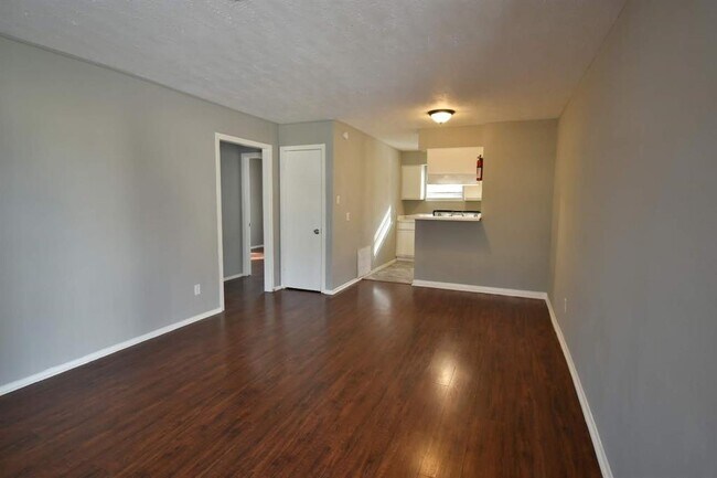 Building Photo - 3641 N MacGregor Way