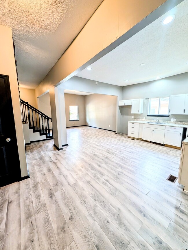 Foto del edificio - 1711 Stratford St