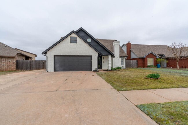 Building Photo - Remodeled Home in Moore