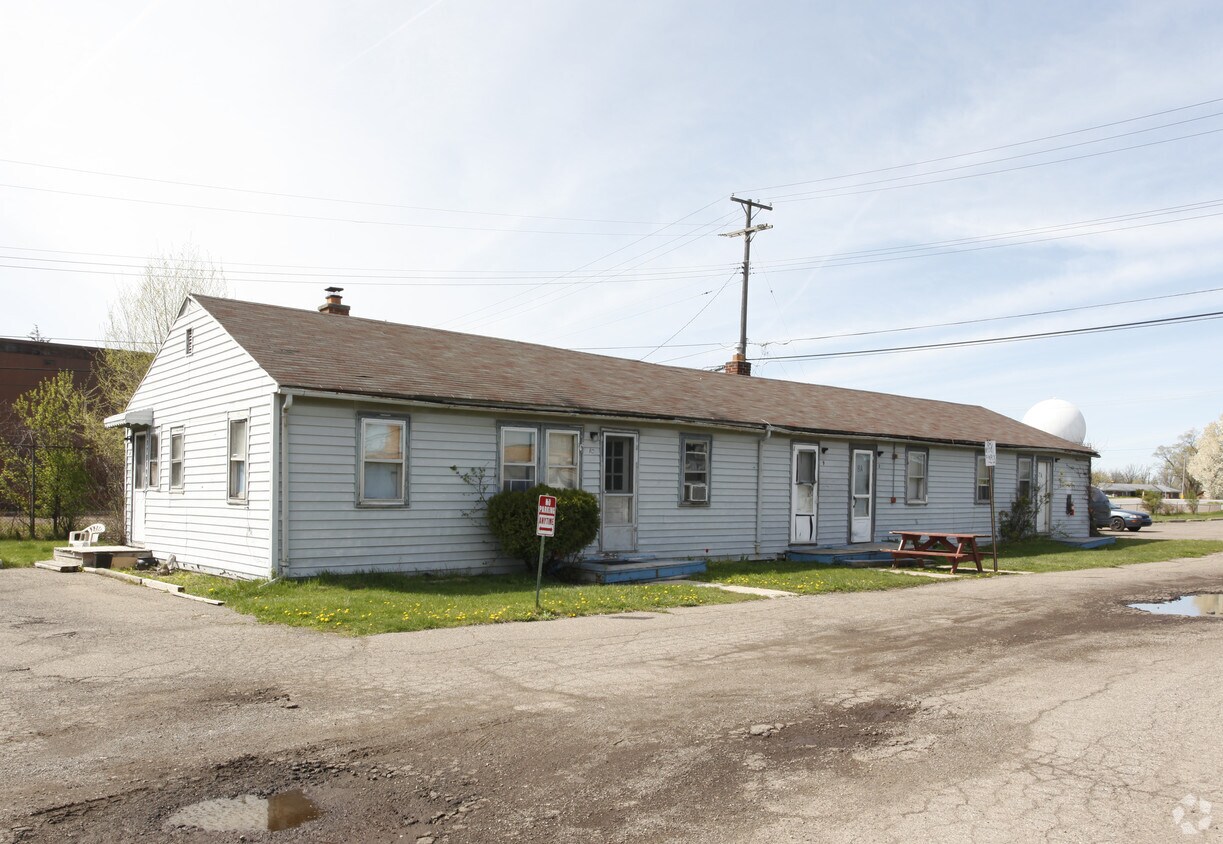 Building Photo - The Garland Place