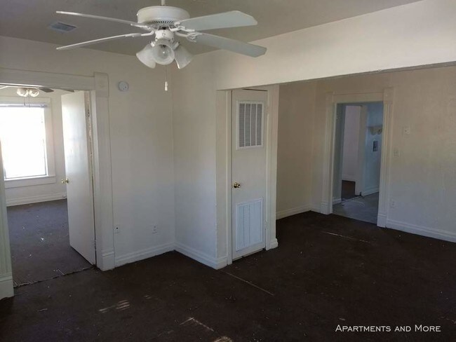 Building Photo - 205 Salinas Rd
