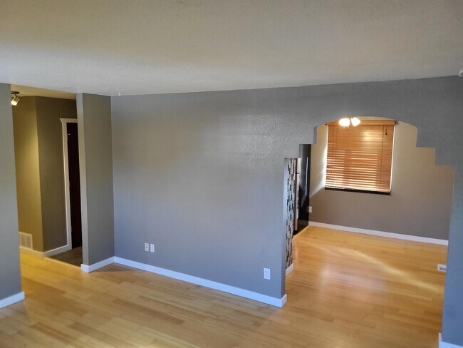 Foto del edificio - 2937 Swing Station Way