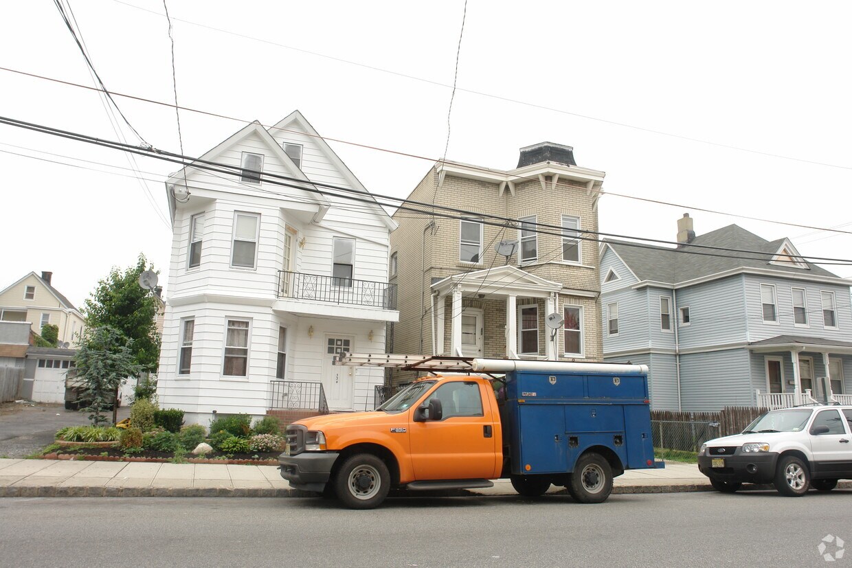 Foto principal - 330 Washington St