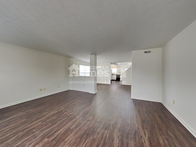 Building Photo - 6321 Arrowhead Drive