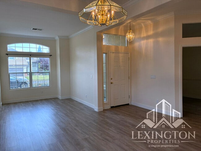 Building Photo - Beautifully Updated, 3BD+office/2BA, Single-Story Home in Rocklin – Off Stanford Ranch Rd., Near ...