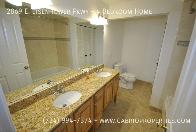 Building Photo - 2869 E Eisenhower Pkwy