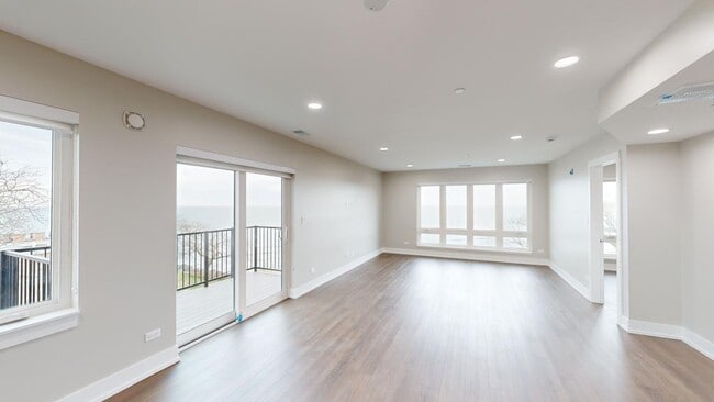 Building Photo - 550 Sheridan Square